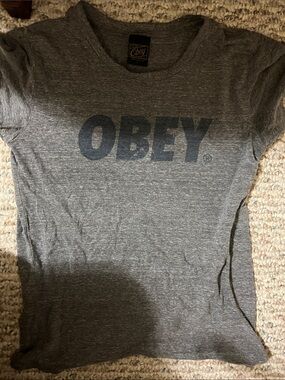 Obey Women's Charcoal Gray Logo Tee